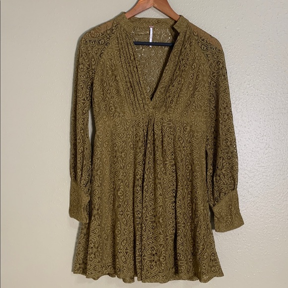 Free People Women’s Uptown Mini Dress Lace V-Neck Long Sleeve Olive‎ Boho Size 0 - Picture 2 of 10